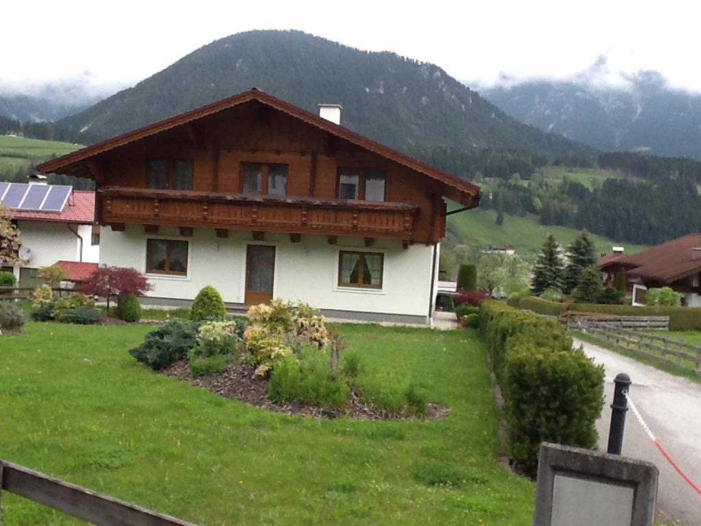 Ferienwohnung Gia Haus im Ennstal Exterior foto